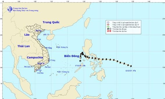 Áp thấp nhiệt đới gây gió mạnh trên biển, Hà Nội rét đậm