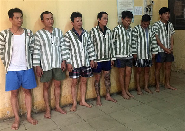 Phá 2 sòng bạc quy tụ nhiều giang hồ có tiếng