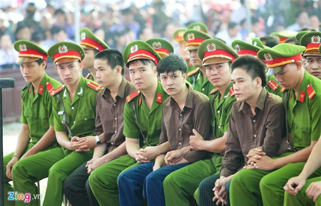 Tin nóng 24h: Một ngày xét xử 4 vụ án gây rúng động dư luận