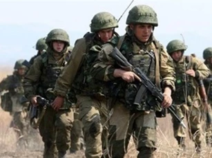 NATO cáo buộc Nga đưa quân tới miền Đông Ukraine