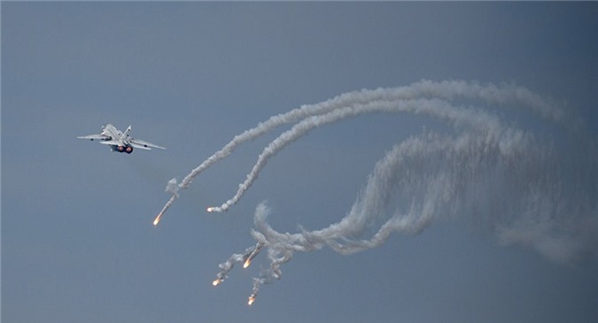 Không quân Nga ném bom làm 32 người dân Syria thiệt mạng