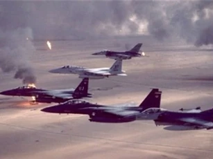 Liên quân chống IS của Mỹ liên tiếp không kích nhầm, 50 lính Iraq thương vong