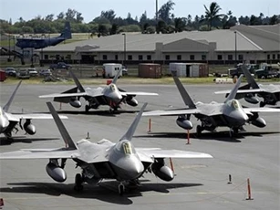 Nga mang S-400 tới Syria, Mỹ 'đau đầu' chọn tiêm kích tấn công