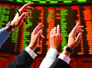 TTCK 2015: Giao dịch cổ phiếu và chứng chỉ quỹ bình quân đạt 2.495 tỷ đồng/phiên