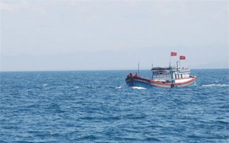 Đưa ngư dân ở Quảng Ngãi tử vong tại Trường Sa vì đột quỵ về với gia đình