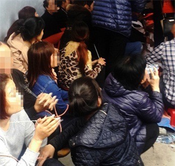 Bắt quả tang gần 40 "quý bà" đánh bạc trong biệt thự