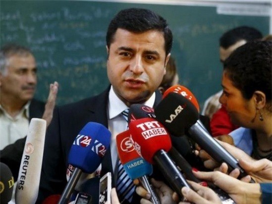 Thủ lĩnh Đảng đối lập Thổ Nhĩ Kỳ bị tố phản quốc vì lên án vụ Su-24