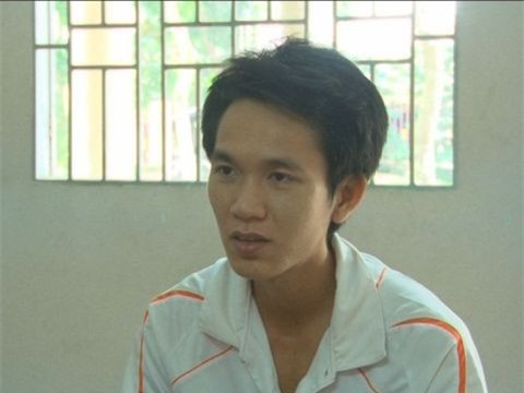 Khởi tố kẻ mang dao đi đâm hàng loạt phụ nữ trẻ để trả thù tình