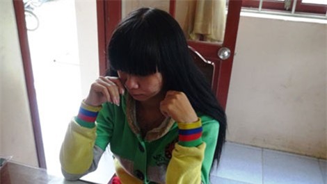 Thiếu nữ rủ bạn trai ra công viên, lừa lấy xe máy đi cầm