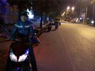 Hà Nội: Phóng viên bị cướp giật điện thoại sau khi tác nghiệp về