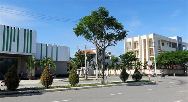 Lộ diện ông chủ bí ẩn showroom chỉ tiếp khách Trung Quốc