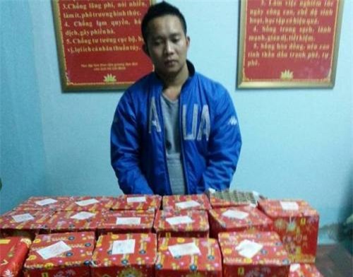 Bắt giữ nam thanh niên buôn bán hơn 50kg pháo nổ