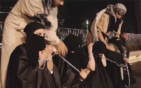 Quy tắc quan hệ tình dục 'không thể tin nổi' với nữ nô lệ của IS