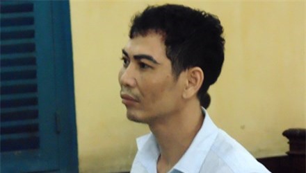 Sàm sỡ không được, gã xe ôm xuống tay sát hại bà bán bánh bèo