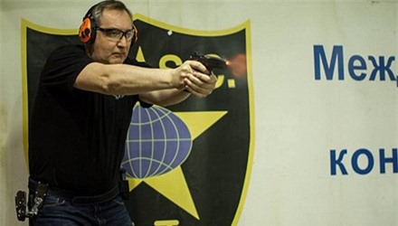 “Cánh tay phải” của Tổng thống Putin tự nổ súng vào chân mình