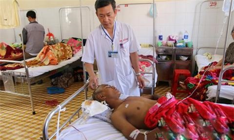 Thiếu niên tự bắn súng vào đầu vì lỡ làm bạn bị thương