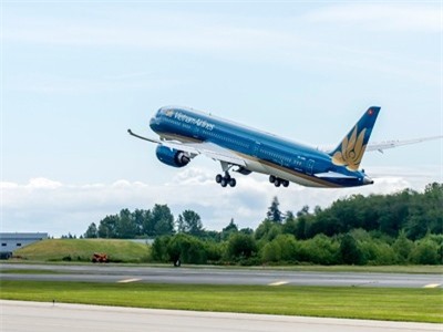 Vietnam Airlines báo lãi 1.400 tỷ đồng năm 2015