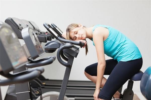 Những thói quen gây hại thận mà bạn nên tránh xa