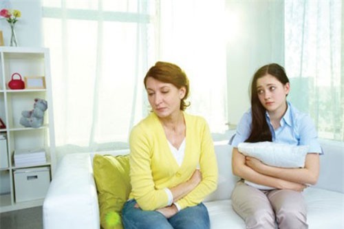 Bị mẹ chồng đuổi khỏi nhà vì chiếc quần lót 'không giống ai'