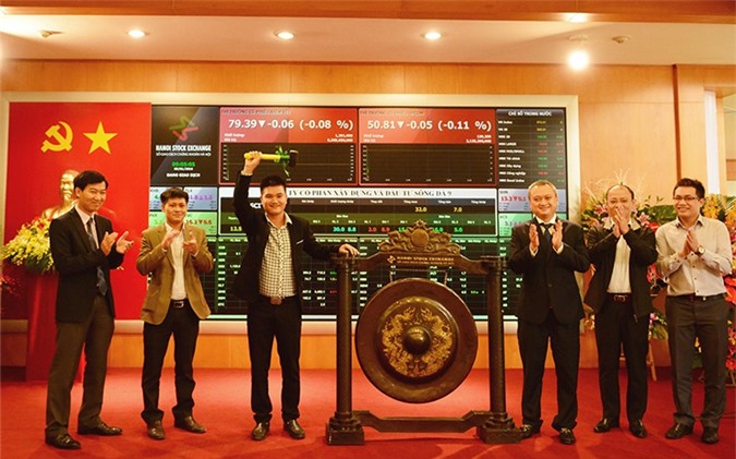 Cổ phiếu đầu tiên lên sàn HNX trong năm 2016