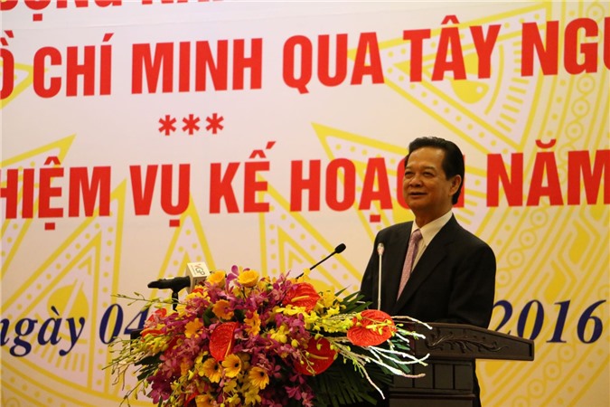 Thủ tướng Nguyễn Tấn Dũng: Ngành giao thông cần giảm giá thành, hạ chi phí vận tải