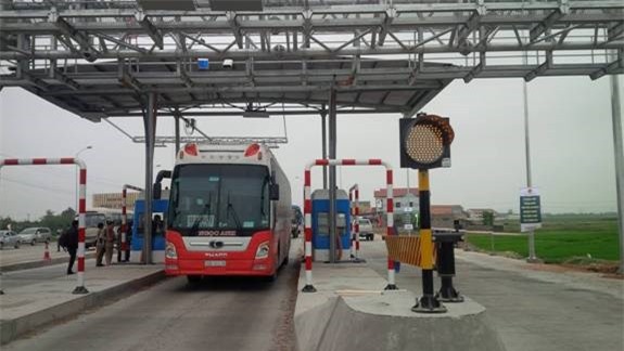 Bộ Tài chính lên tiếng việc 'bác' đề nghị lùi thời hạn tăng phí các trạm BOT