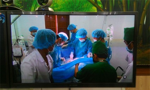 Điều máy bay ra Trường Sa cứu một chiến sĩ bị chấn thương nặng