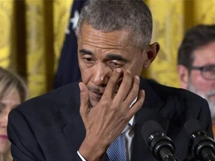 Obama rơi nước mắt thừa nhận thất bại lớn nhất trong nhiệm kỳ Tổng thống