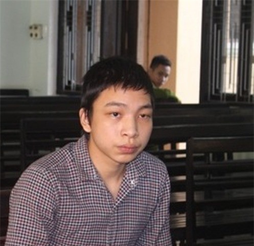 Nữ sinh lớp 8 đi nhờ xe bị xâm hại đến ngất xỉu