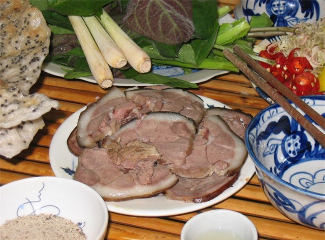 Những loại thực phẩm cần tránh xa khi đang ăn thịt gà