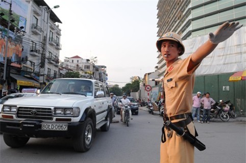 Công an Hà Nội phân luồng giao thông phục vụ Đại hội Đảng