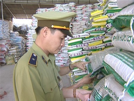 Đề nghị truy tố Phó giám đốc cấp "bậy" chứng nhận hàng trăm loại phân bón