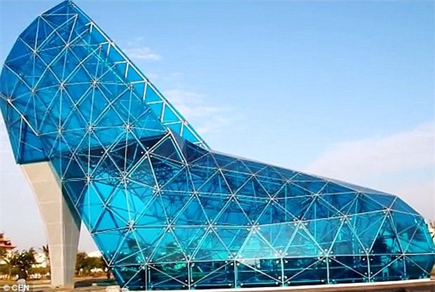 Đài Loan: Công trình kiến trúc độc đáo hình... giày cao gót