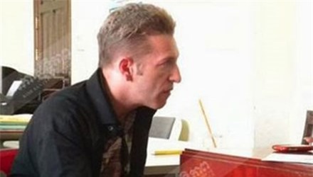 Gã đàn ông ngoại quốc lĩnh 4 năm tù vì dâm ô trẻ em