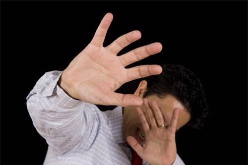 Rủ bạn gái nhí “sống thử”, nam thanh niên dính vòng lao lý