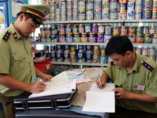 Hà Nội tăng cường thanh kiểm tra vệ sinh an toàn thực phẩm