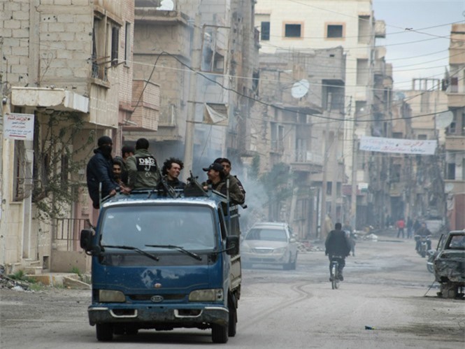 IS tàn sát gần 300 người Syria trong một ngày