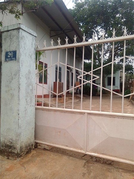 Bàng hoàng phát hiện đôi nam nữ chết gục trên vũng máu