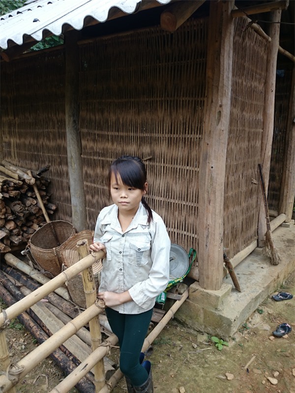 Cô bé 12 năm chống chọi lại bệnh máu trắng