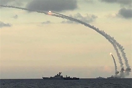 Nga phóng tên lửa hành trình Kalibr tràn lan, Mỹ hoảng hốt