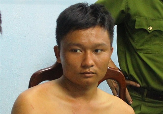 Truy nã đối tượng dùng súng cướp xe SH trốn trại