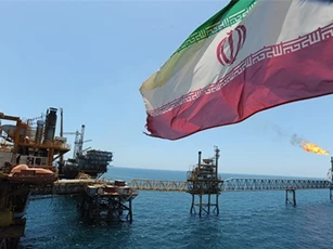 Dỡ bỏ cấm vận, Iran ngay lập tức hạ giá dầu cho châu Âu