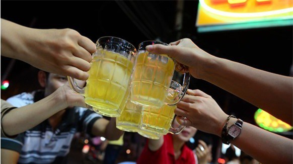 Hà Nội: 190 triệu lít bia, 6 triệu lít rượu phục vụ Tết Nguyên đán