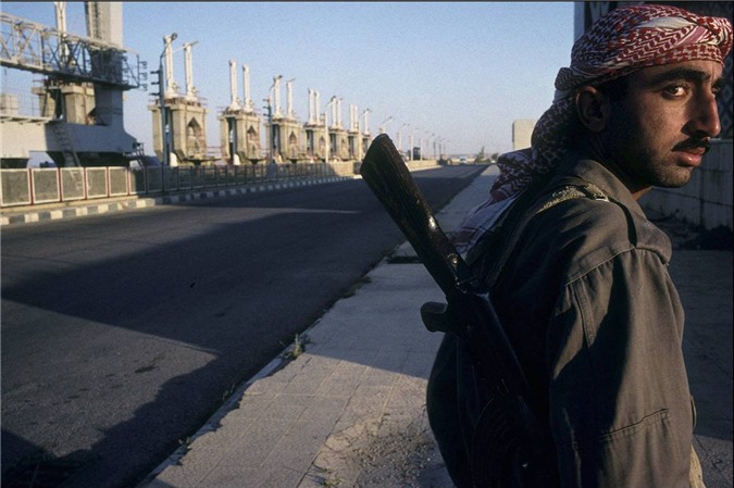 IS "biến" con đập lớn nhất Syria trở thành nhà tù tối tân