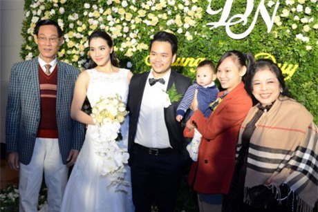 Tiệc cưới Trang Nhung sang trọng, ấm cúng tại Hà Nội