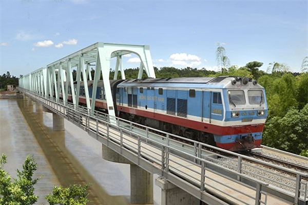 Từ 26/1, bắt đầu khai thác đoàn tàu nhanh chất lượng cao Hà Nội - Sài Gòn