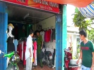 Chủ cửa hàng thời trang đâm chết bạn nhậu