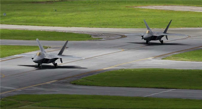 Mỹ điều 26 tiêm kích F16 và F22 đến đảo Okinawa của Nhật Bản