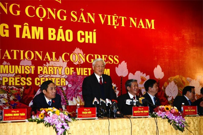 ​Giám sát quyền lực để hạn chế tham nhũng