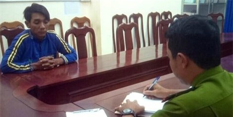 Ngư dân đâm chết bạn cùng tàu dính lưỡi dao ở ngực